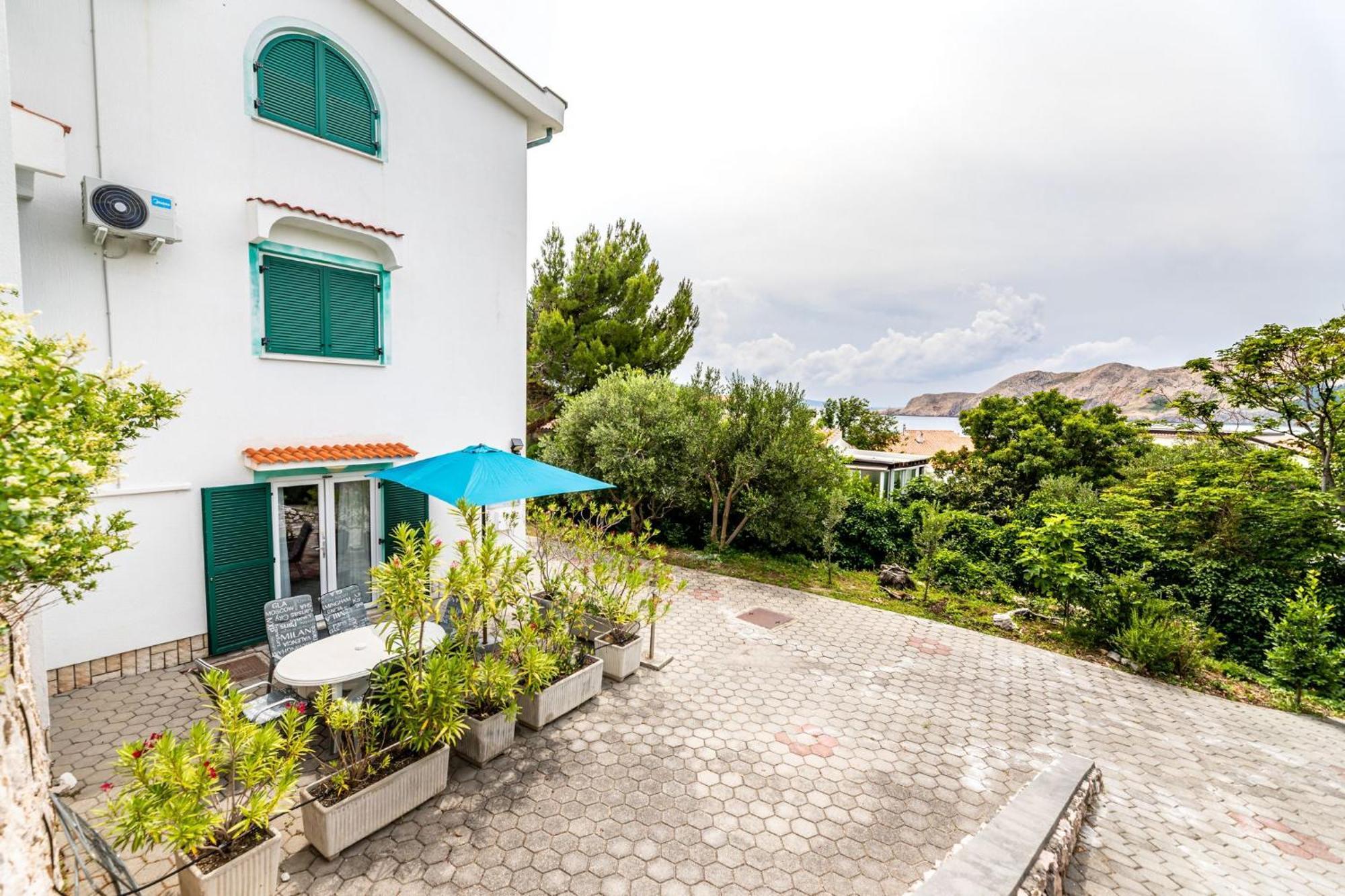Apartments Oleander Kricin Башка Экстерьер фото